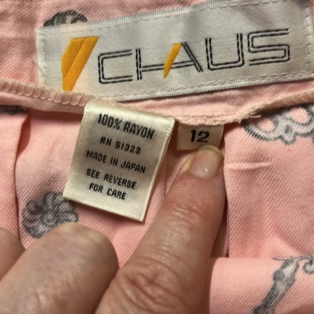 Chaus Key and Ribbon Print Skirt Pink